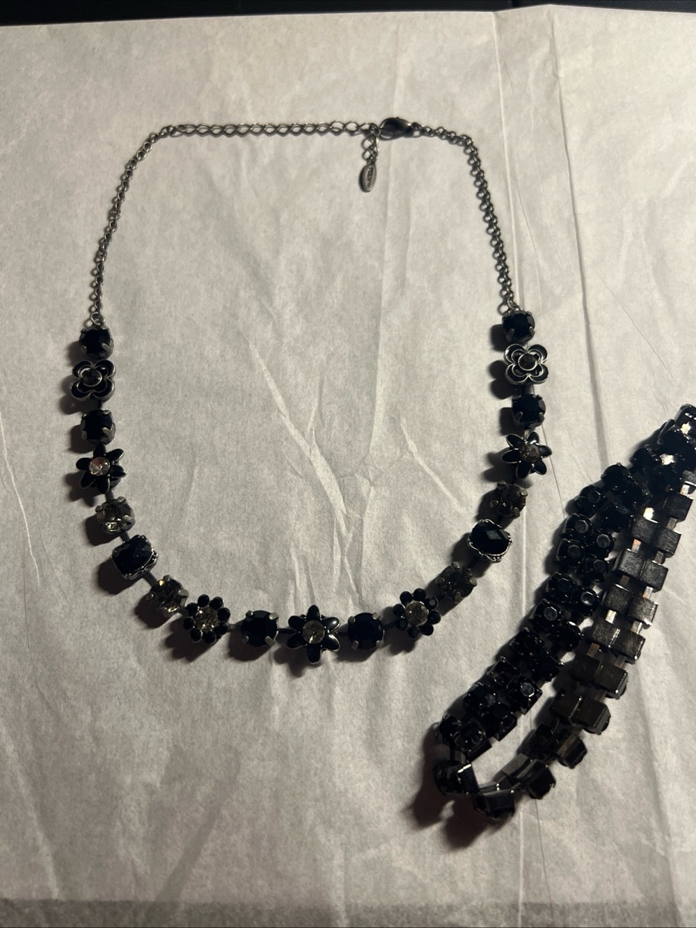 Black Floral Crystal Statement Necklace - Women Jewelry